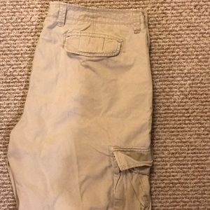 Men’s Gap cargo shorts